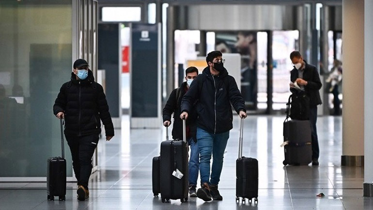 Covid-19: Εντοπίστηκαν δύο περιστατικά της παραλλαγής Όμικρον στον Καναδά