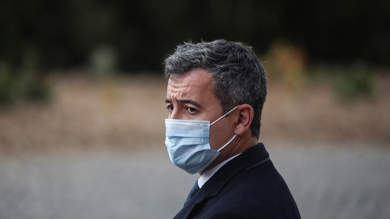 «Η Γαλλία δεν θα γίνει όμηρος της Βρετανίας», δηλώνει ο υπουργός Εσωτερικών