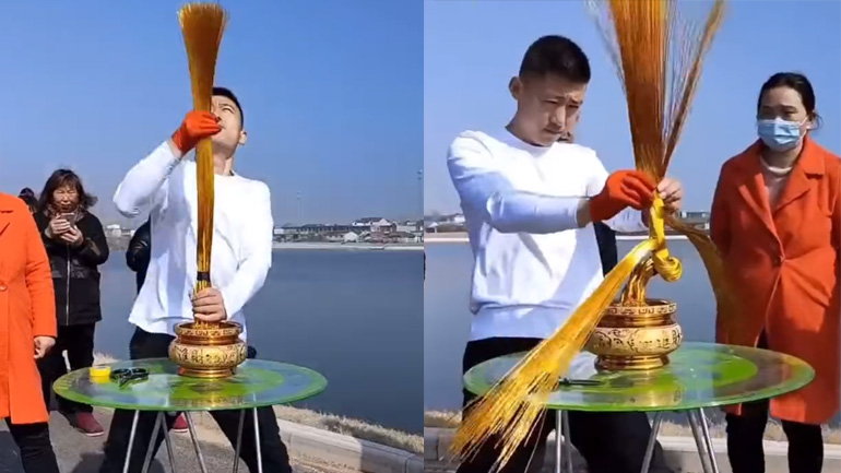 Kαλλιτέχνης φτιάχνει μπονσάι από χάλκινα σύρματα