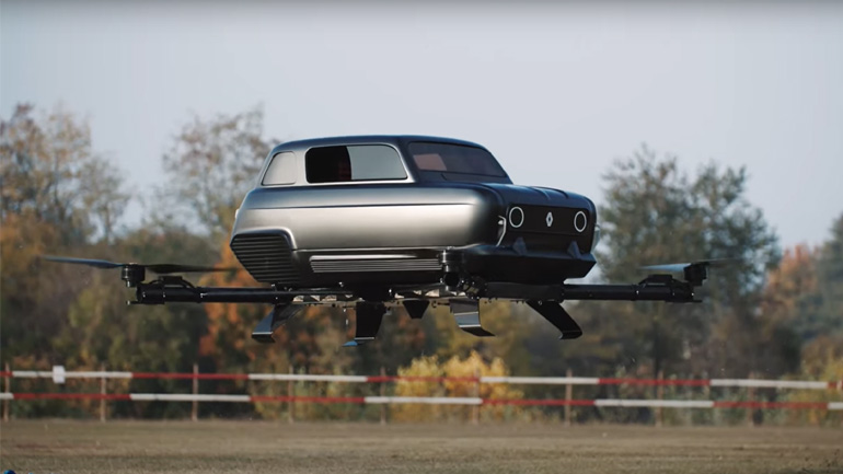 Το ιπτάμενο Renault 4L που διανύει 26 μέτρα το δευτερόλεπτο