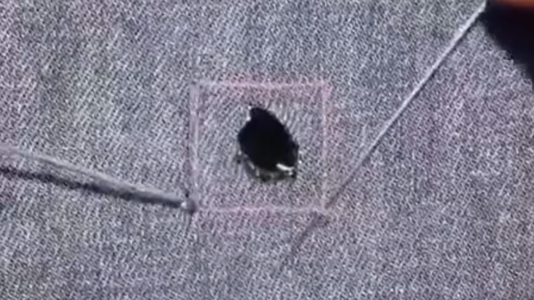 Πώς θα μπαλώσετε περίτεχνα μια τρύπα