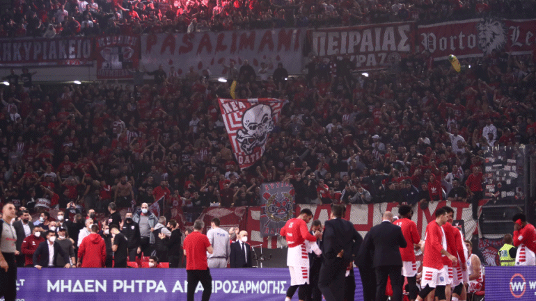 ΕΣΑΚΕ: Με πρόστιμο τιμωρήθηκε ο Ολυμπιακός για το ντέρμπι με τον Παναθηναϊκό στο ΣΕΦ