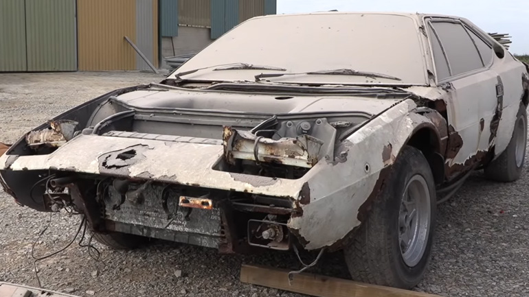 Παράνοια: Ζητάει 17.650 ευρώ για σκουριασμένη Ferrari χωρίς μοτέρ