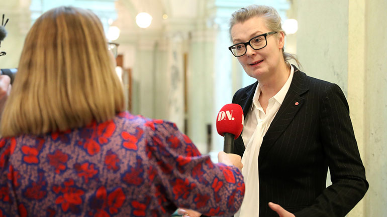 Σουηδία: Ορκίστηκε η πρώτη διεμφυλική υπουργός της χώρας