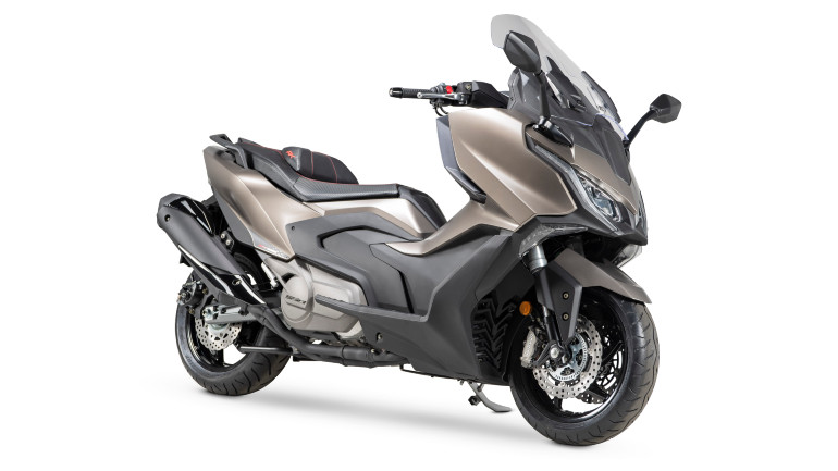 Το Kymco AK550 κάνει στροφή προς τον τουρισμό
