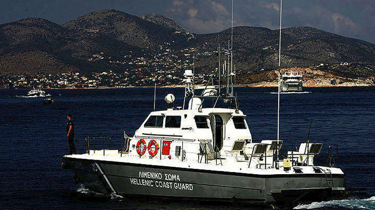 Αποκολλήθηκε φορτηγό πλοίο που προσάραξε σε αβαθή της Ψυττάλειας