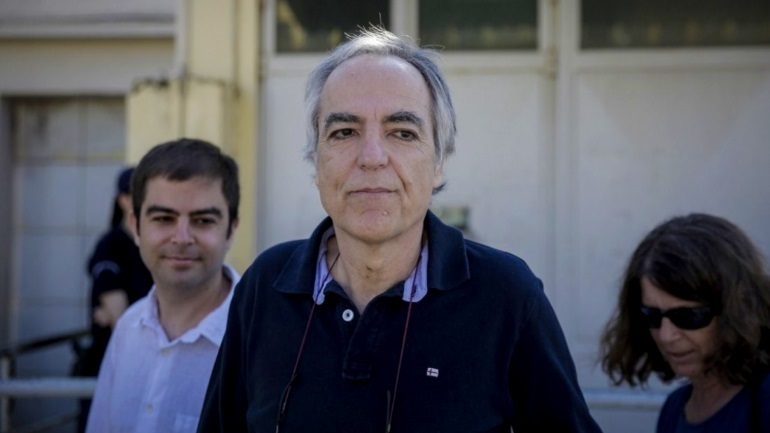 Το Συμβούλιο Πλημμελειοδικών Λαμίας αποφάνθηκε ότι δεν μπορεί να αποφυλακιστεί ο Δ. Κουφοντίνας πριν το 2027 Το Συμβούλιο Πλημμελειοδικών Λαμίας αποφάνθηκε ότι δεν μπορεί να αποφυλακιστεί ο Δ. Κουφοντίνας πριν το 2027