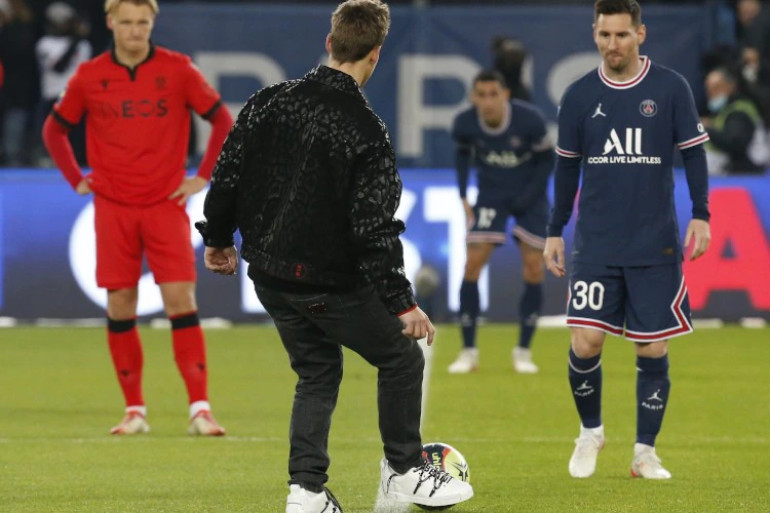 Στη σέντρα οι Messi και... Quartararo...