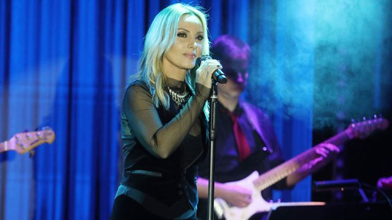 H Πέγκυ Ζήνα εξομολογείται: «Δεν ξέρω γιατί στενοχωρήθηκαν τα παιδιά της Βίκυς Μοσχολιού»