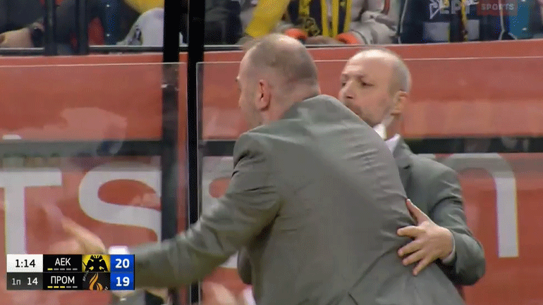 ΑΕΚ-Προμηθέας: Έξαλλος ο Δέδας με τους διαιτητές!