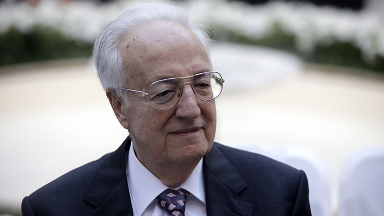 Σε ΜΕΘ με πνευμονία νοσηλεύεται ο Χρήστος Σαρτζετάκης