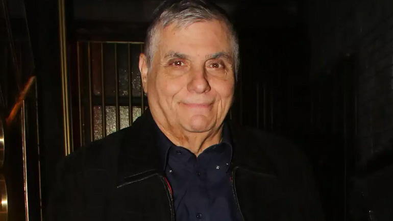 Με υποστήριξη οξυγόνου αλλά όχι διασωληνωμένος ο Γιώργος Τράγκας