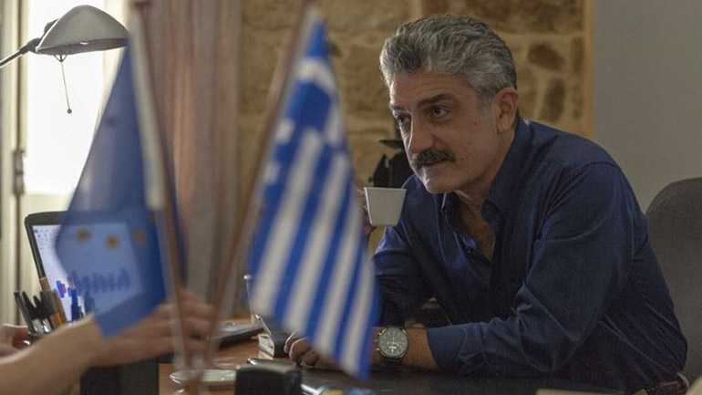 Τρίτη – Σασμός: Η αστυνομία μαθαίνει πως Mαθιός και Βασιλική έχουν ερωτική σχέση!