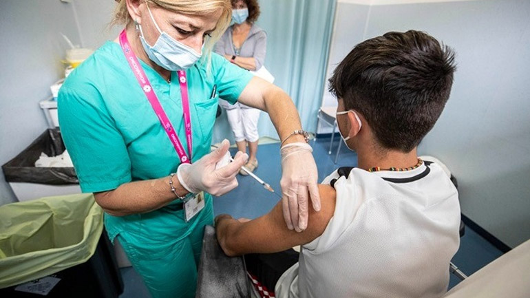 Αυστρία: Υποχρεωτικός ο εμβολιασμός για όλους άνω των 14 ετών από την 1η Φεβρουαρίου