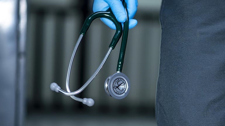 Παγκόσμια έρευνα εντοπίζει τι μπορεί να πυροδοτήσει ένα εγκεφαλικό