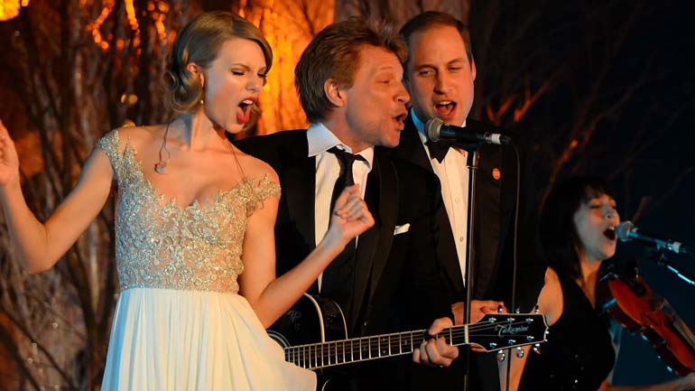 Ο πρίγκιπας William αποκάλυψε πώς η Taylor Swift τον έπεισε να τραγουδήσει μαζί της στη σκηνή