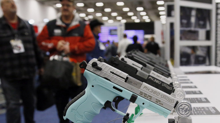 Νέο ρεκόρ πωλήσεων των γιγάντων της βιομηχανίας όπλων