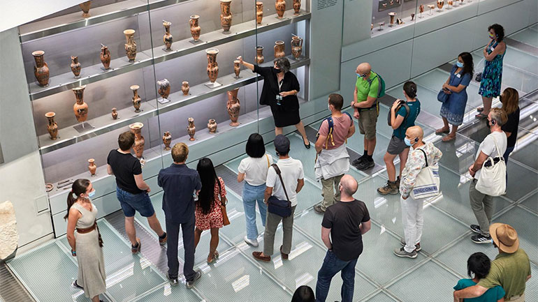 Γιορτινή διάθεση στο Μουσείο Ακρόπολης