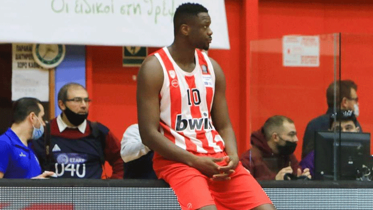 Χωρίς Φαλ η προπόνηση του Ολυμπιακού