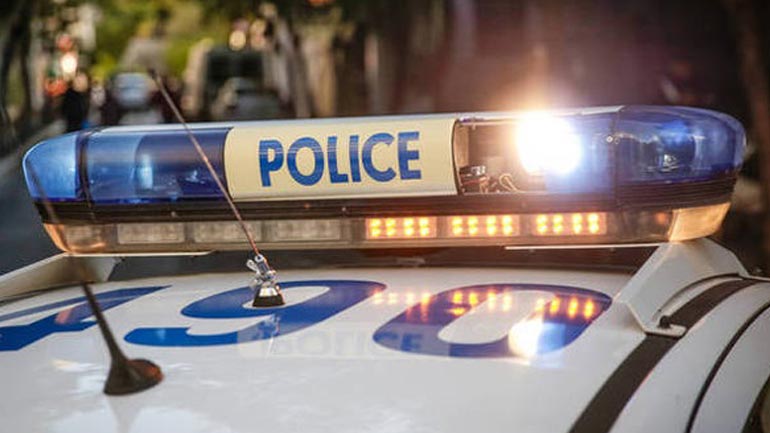 Τετ α τετ 40χρονης με ληστές μέσα στο σπίτι της στον Κεραμεικό