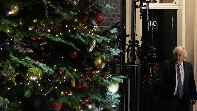 Βρετανία: Η αστυνομία δεν θα ερευνήσει το χριστουγεννιάτικο πάρτι στην Ντάουνινγκ Στριτ, λόγω «έλλειψης αποδείξεων»