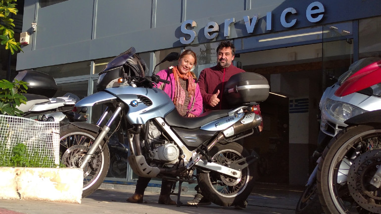 Με την αγαπημένη της F650GS την οποία ποθούσε αρκετό καιρό.