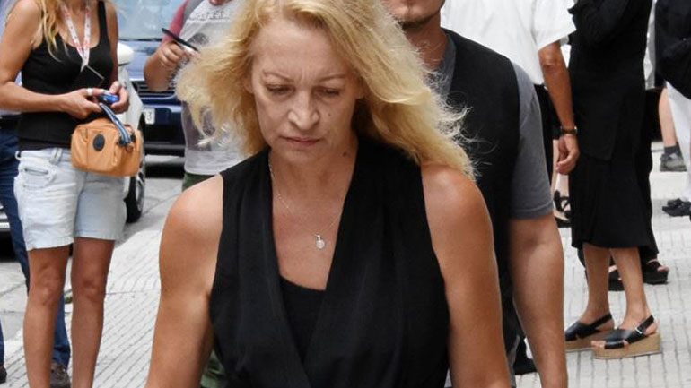 Λύγισε η Λουκία Πιστιόλα: «Η μητέρα μου έχει 10 χρόνια άνοια και δεν με γνωρίζει»