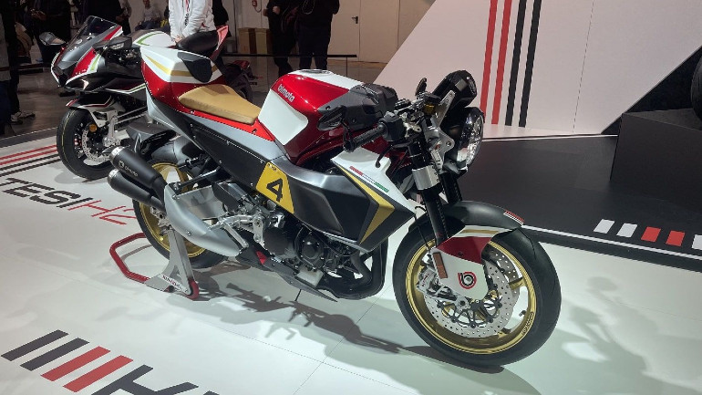 Στην EICMA 2021 είδαμε την εντυπωσιακή KB4 CR.