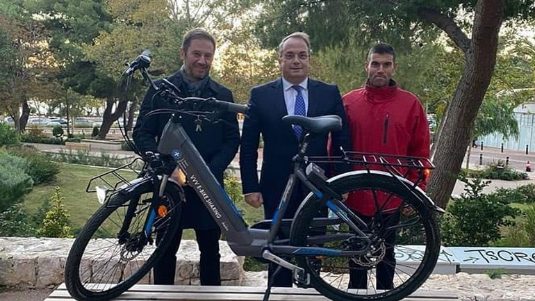 Nέα, σύγχρονα, κοινόχρηστα, ηλεκτρικά ποδήλατα παρουσίασε ο Δήμος Βάρης-Βούλας-Βουλιαγμένης Nέα, σύγχρονα, κοινόχρηστα, ηλεκτρικά ποδήλατα παρουσίασε ο Δήμος Βάρης-Βούλας-Βουλιαγμένης