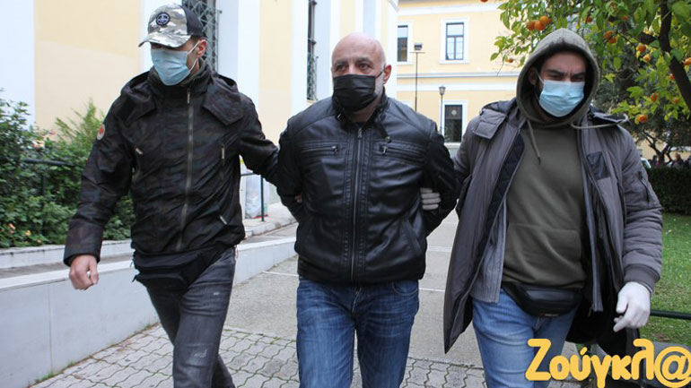 Στον εισαγγελέα ο φονιάς της Γλυφάδας Στον εισαγγελέα ο φονιάς της Γλυφάδας