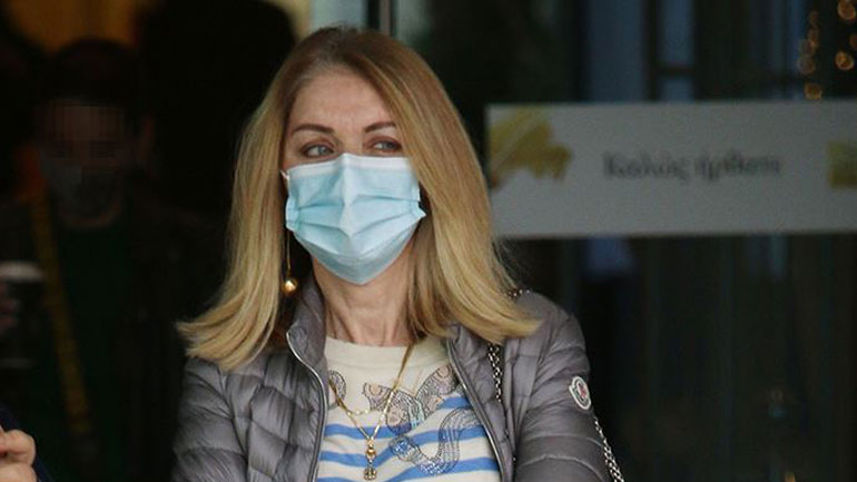 Η Έλλη Στάη μας δείχνει πώς να φορέσουμε σωστά τη μαρινιέρα