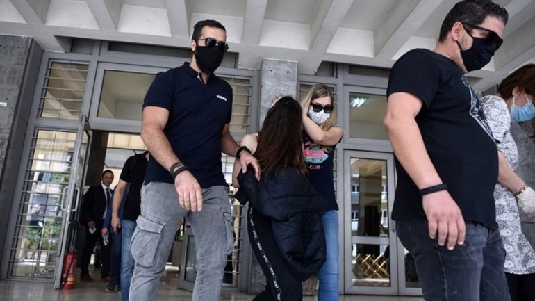 Δολοφονία 49χρονου στον Εύοσμο: Ισόβια στην πρώην σύζυγο – 6ετής κάθειρξη στην κόρη