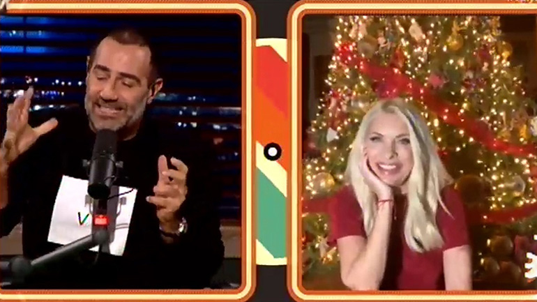 Η Ελένη Μενεγάκη αποκάλυψε στο «Βινύλιο» αν θα παρουσιάσει βραδινή εκπομπή