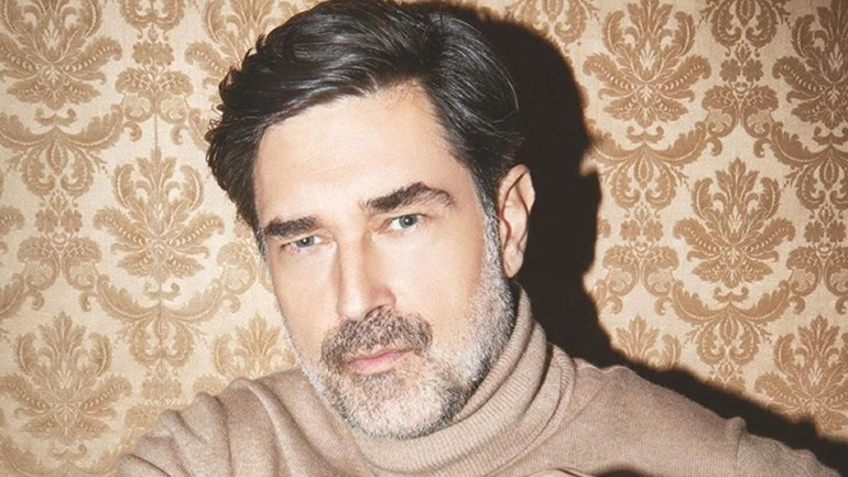 Μπουράκ Χακί: «Έχω αισθανθεί ενόχληση από Τούρκους όταν μιλάω για την αγάπη μου προς την Ελλάδα»