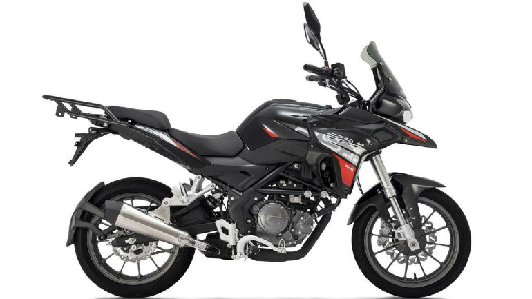 Νέοι χρωματισμοί και βελτιώσεις για το δημοφιλές μοντέλο της Benelli.