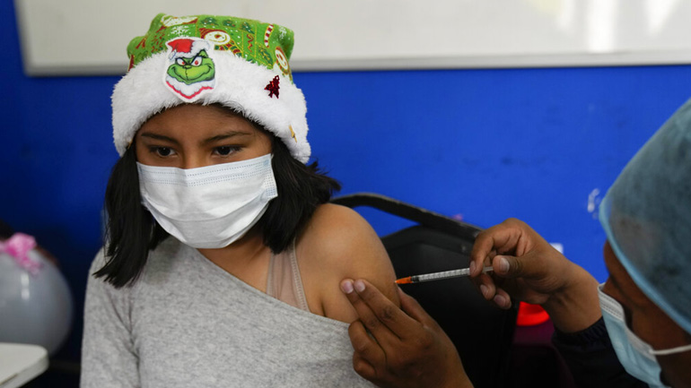 Ινδονησία: Ξεκινούν οι εμβολιασμοί σε παιδιά ηλικίας από 6 έως 11 ετών