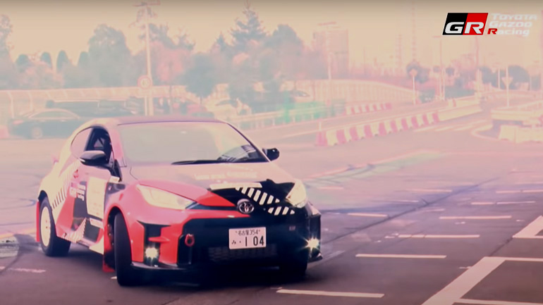 Ο πρόεδρος της Toyota «λιώνει» το GR Yaris σαν γνήσιος Petrolhead