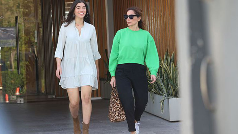 Δέσποινα Βανδή-Μελίνα Νικολαΐδη: Mαμά και κόρη με άψογα look