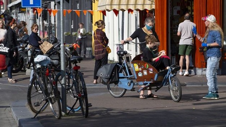 Ολλανδία: Παράταση των περιοριστικών μέτρων μέχρι τις 14 Ιανουαρίου – Νωρίτερα κλείνουν τα σχολεία