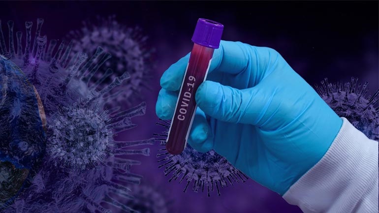 Έρευνα: Η «Όμικρον» μειώνει την αποτελεσματικότητα των εμβολίων