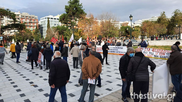 Διαμαρτυρία συνταξιούχων στο κέντρο της Θεσσαλονίκης