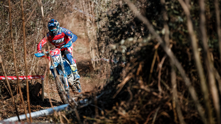 Η Ιταλία απαγορεύει την εκτός δρόμου οδήγηση;