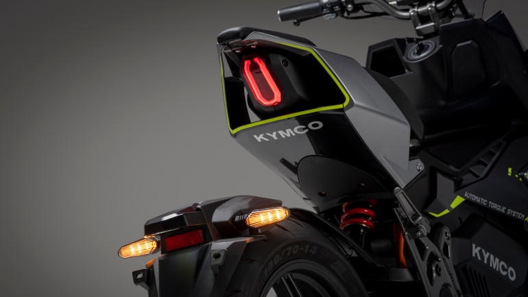 Ο επιθετικός σχεδιασμός του Super 9 αναμένεται να κερδίσει θαυμαστές.