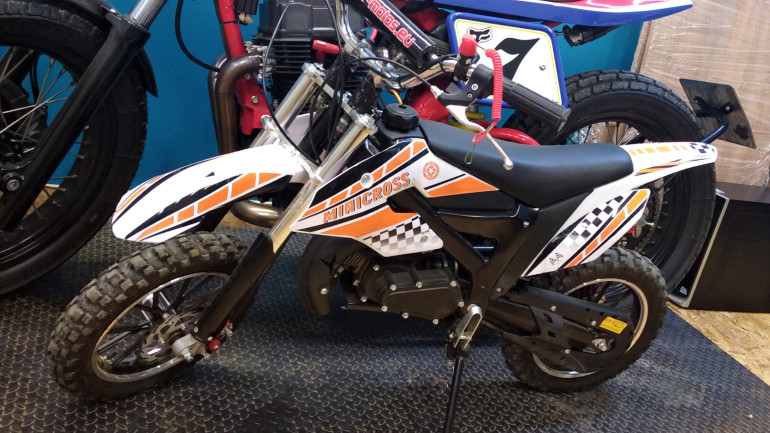 Δωράκι για τα κορίτσια του...