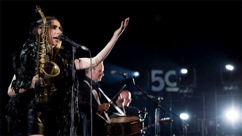 Eπιτυχία της δεκαετίας του 1950 η επιρροή για τραγούδι της PJ Harvey