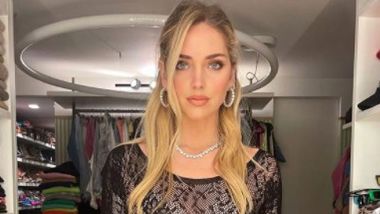 H τολμηρή εμφάνιση της Chiara Ferragni με δαντελένιο bodysuit