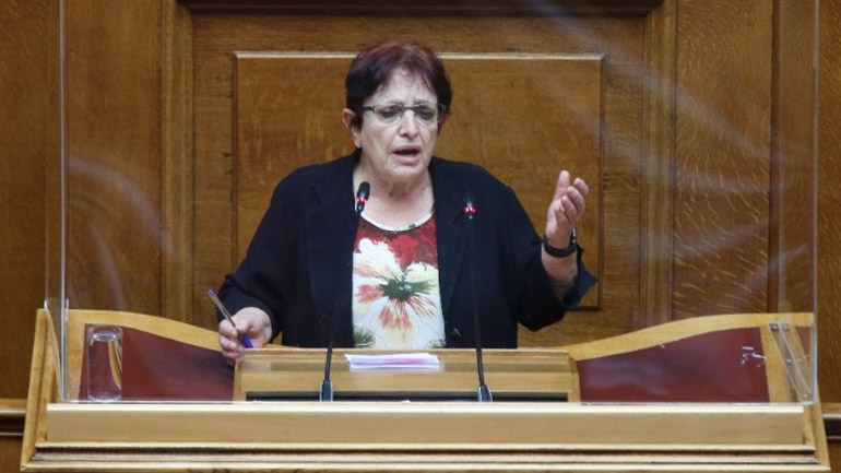 Παπαρήγα για ΝΔ – ΣΥΡΙΖΑ: Είσαστε σαν συγκάτοικοι στην ίδια πολυκατοικία και τσακώνεστε ποιος θα αναλάβει διαχειριστής