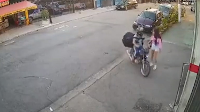 Ο τσαντάκιας πήρε ένα γερό μάθημα