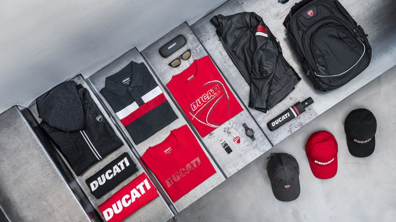 Χριστουγεννιάτικη διάθεση στο Ducati Athens