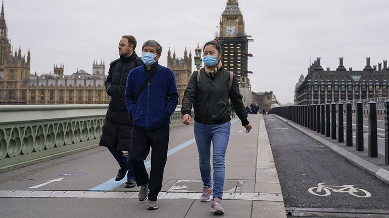 Βρετανία: Αρχές Ιανουαρίου τα αξιόπιστα δεδομένα της «Όμικρον»